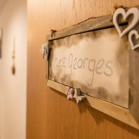 Touring Chez Georges Апартаменты