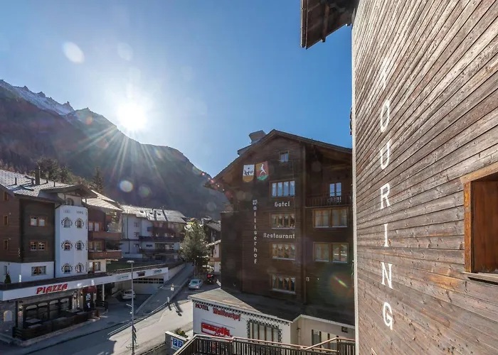 Touring Chez Georges Апартаменты