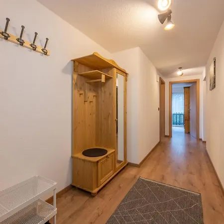 Touring Chez Georges 公寓 *